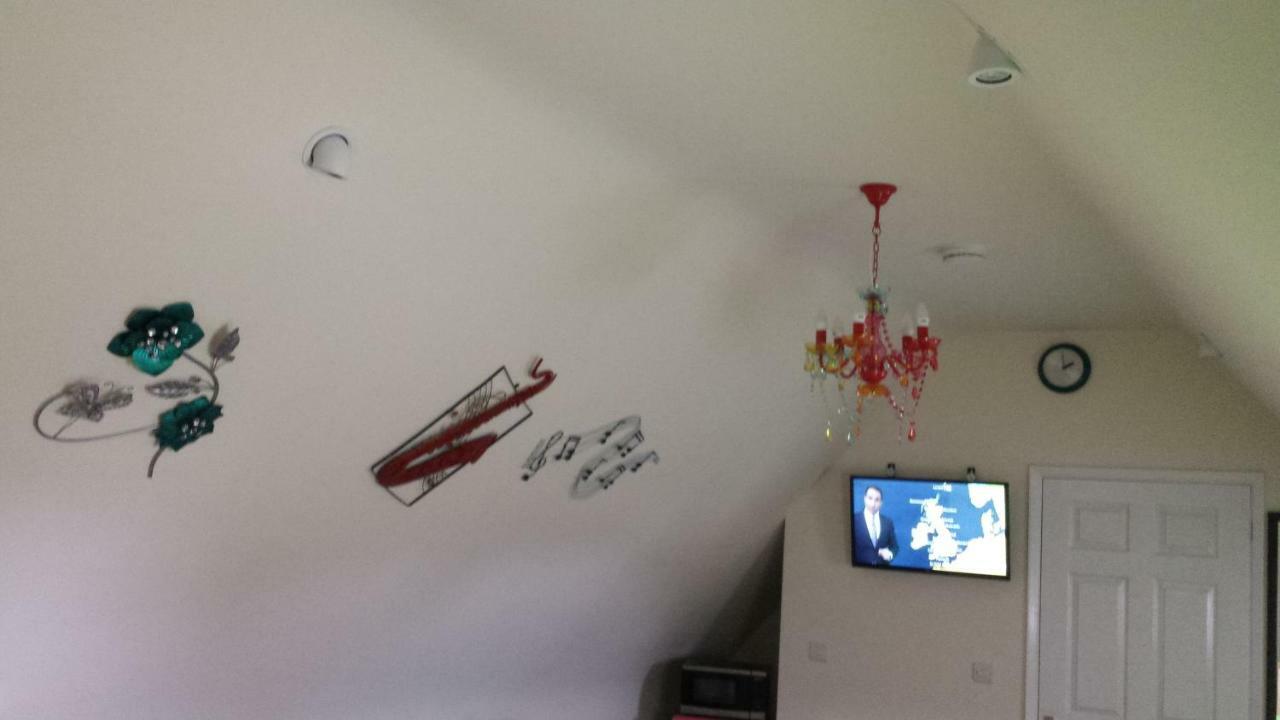 Apartamento The Saracens Head The Conkera Chapel St. Leonards Exterior foto