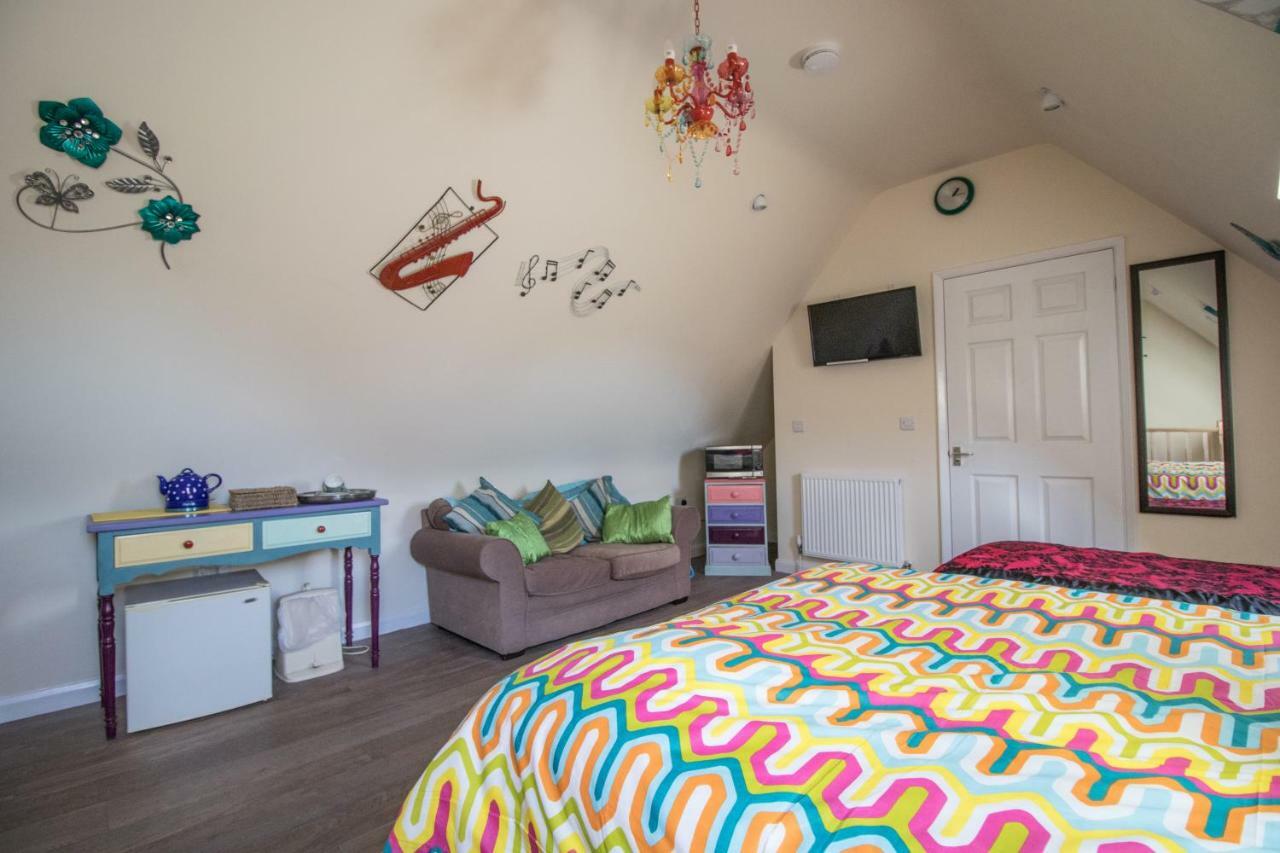 Apartamento The Saracens Head The Conkera Chapel St. Leonards Exterior foto