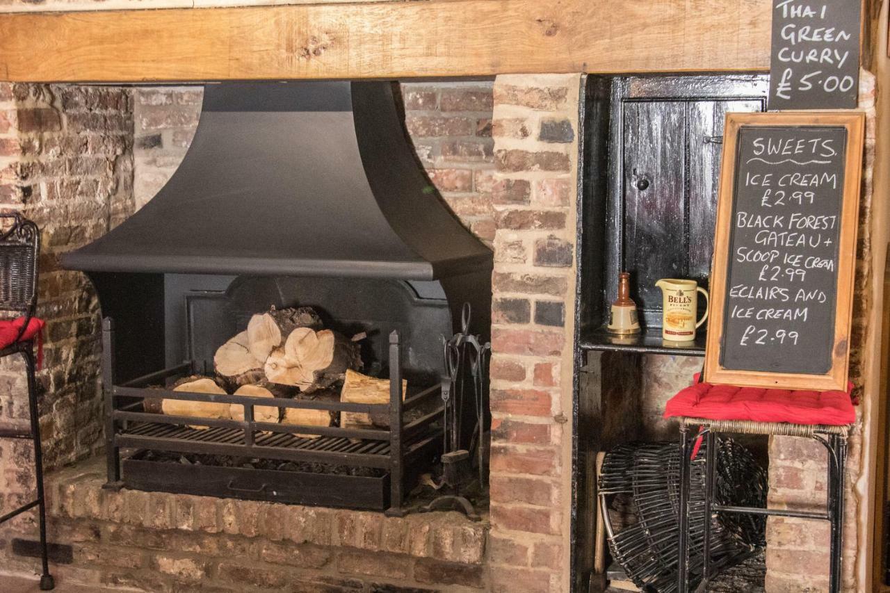 Apartamento The Saracens Head The Conkera Chapel St. Leonards Exterior foto